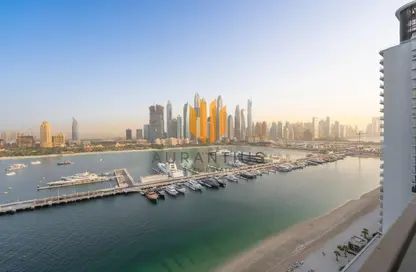 Apartment - 2 Bedrooms - 2 Bathrooms for rent in Palace Beach Residence Tower 2 - Palace Beach Residence - EMAAR Beachfront - Dubai Harbour - Dubai