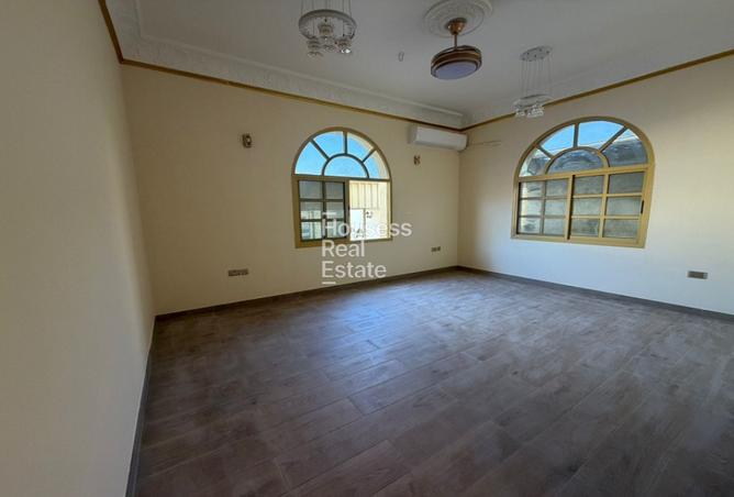 15613251 - Property Image 3