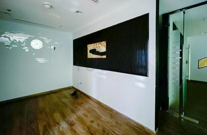 Office Space - Studio - 1 Bathroom for rent in Fairmont Hotel - Sheikh Zayed Road - Dubai