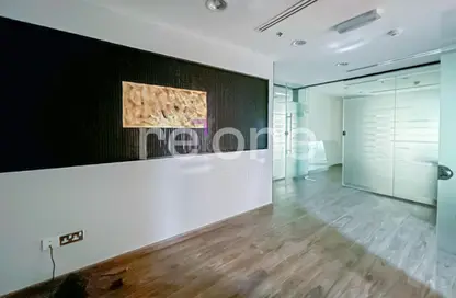 Office Space - Studio - 1 Bathroom for rent in Fairmont Hotel - Sheikh Zayed Road - Dubai Office Space - Studio - 1 Bathroom for rent in Fairmont Hotel - Sheikh Zayed Road - Dubai