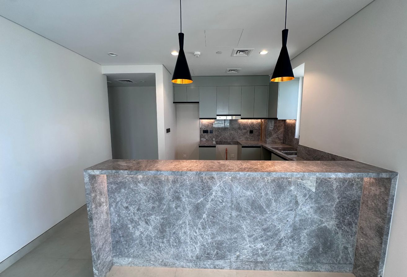 Away From Construction | High Floor | Golf View 2