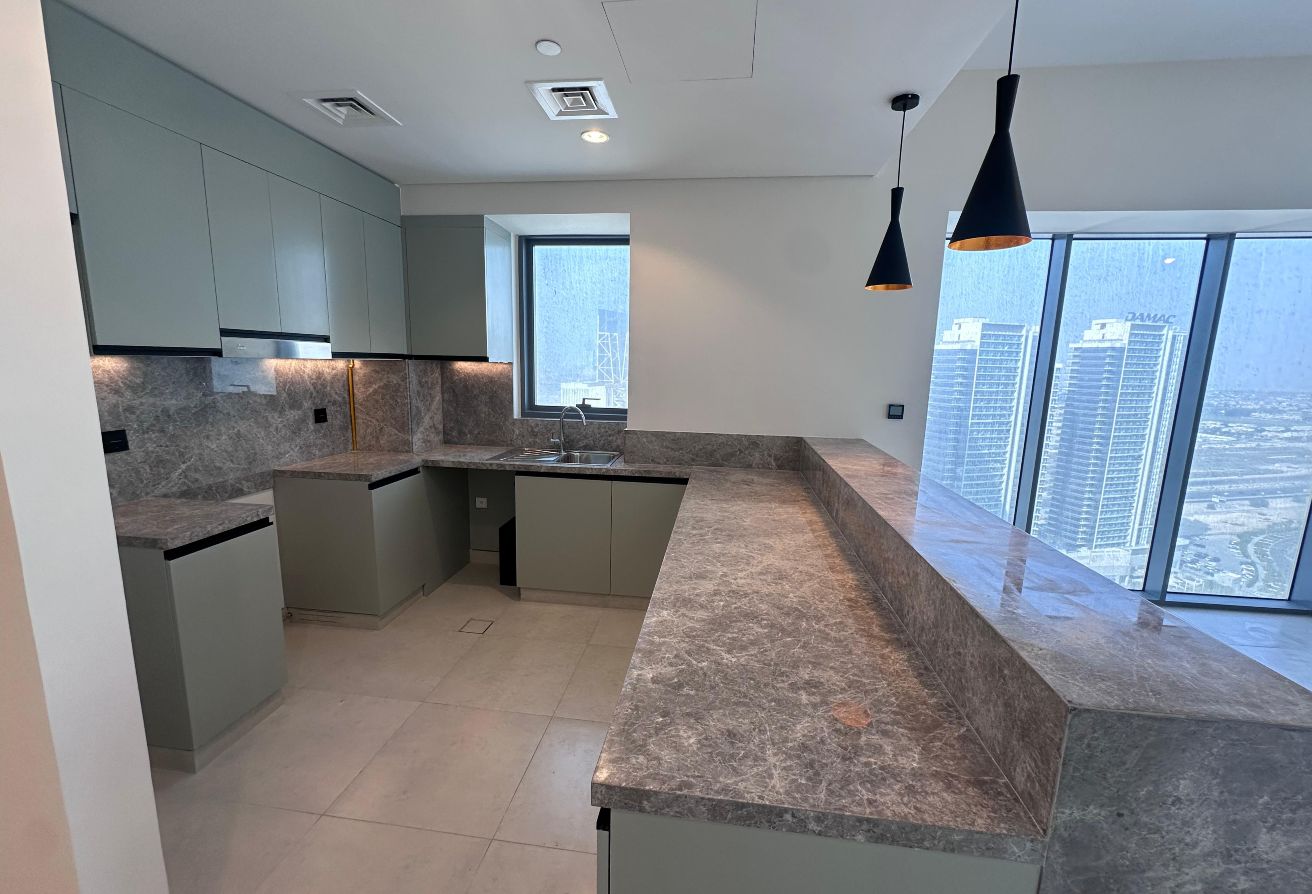 Away From Construction | High Floor | Golf View 3