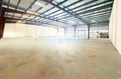 Warehouse - Studio for rent in Phase 2 - Dubai Investment Park (DIP) - Dubai