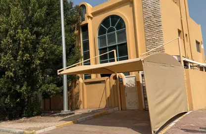 Villa - 3 Bedrooms - 4 Bathrooms for rent in Muroor Area - Abu Dhabi