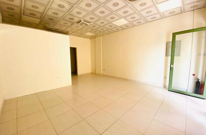 Shop - Studio - 1 Bathroom for rent in Building I16 - Morocco Cluster - International City - Dubai