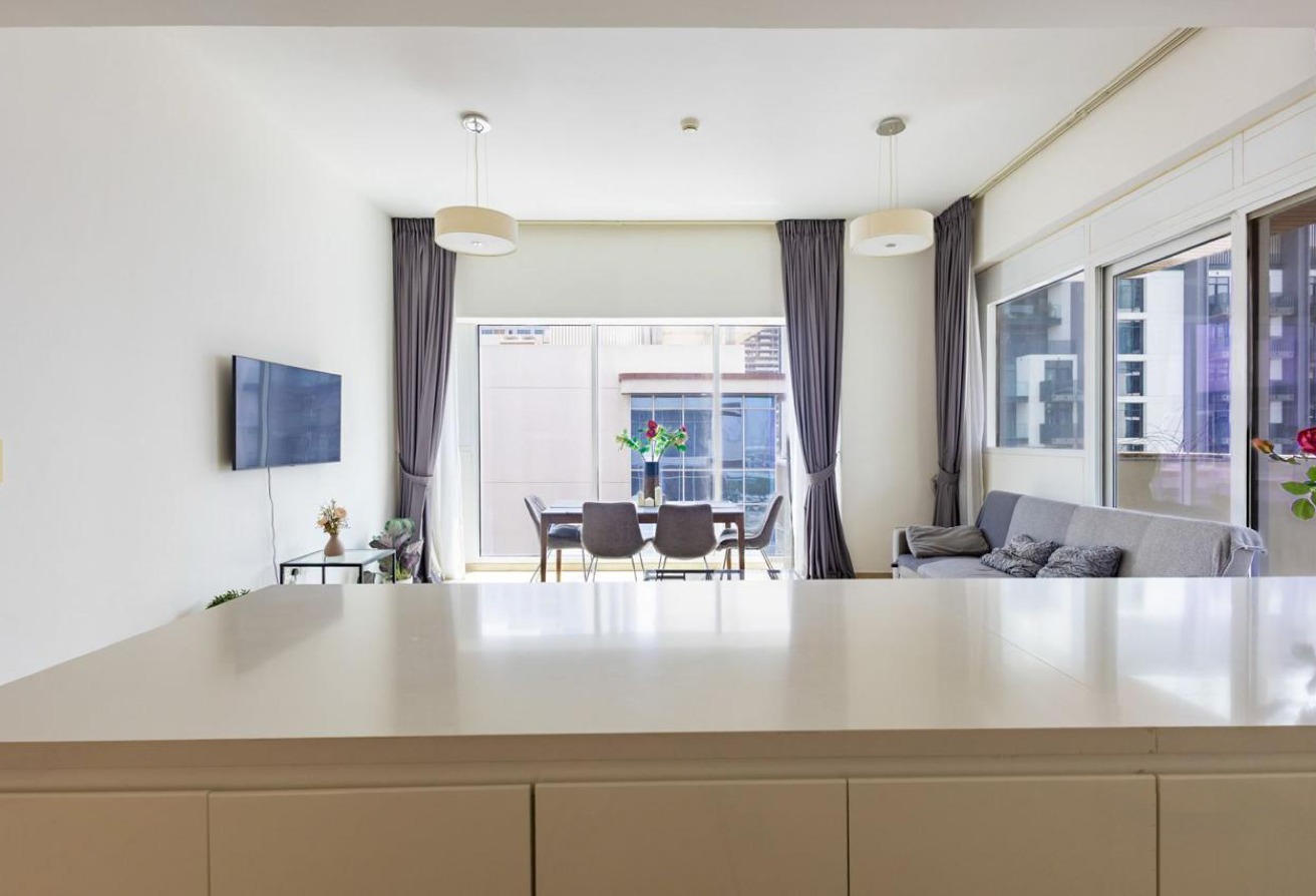Spacious Layout | Fully Furnished | Community View 5