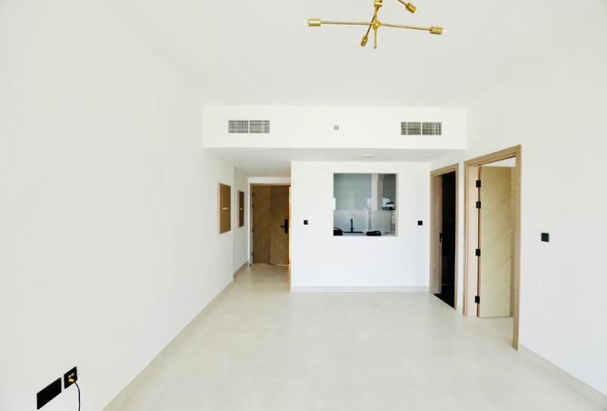 15673871 - صورة العقار 2