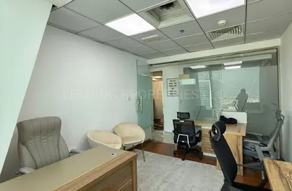 مكتب - غرفة نوم للايجار في خليج آيريس - الخليج التجاري - دبي