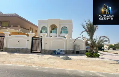 Villa - 5 Bedrooms - 7 Bathrooms for sale in Al Mowaihat 1 - Al Mowaihat - Ajman