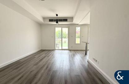 Villa - 2 Bedrooms - 3 Bathrooms for rent in Springs 15 - The Springs - Dubai