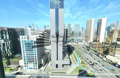 Apartment - 2 Bedrooms - 3 Bathrooms for sale in SOL Bay - Business Bay - Dubai