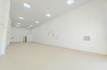 Show Room - Studio - 1 Bathroom for rent in Wadi AL AIN 1 - Al Noud - Al Ain