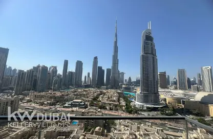 شقة - 2 غرف نوم - 2 حمامات للايجار في برج رويال - وسط مدينة دبي - دبي