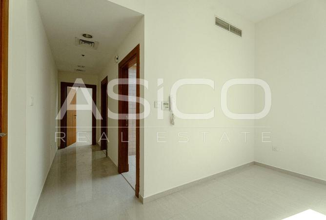 15712014 - Property Image 2