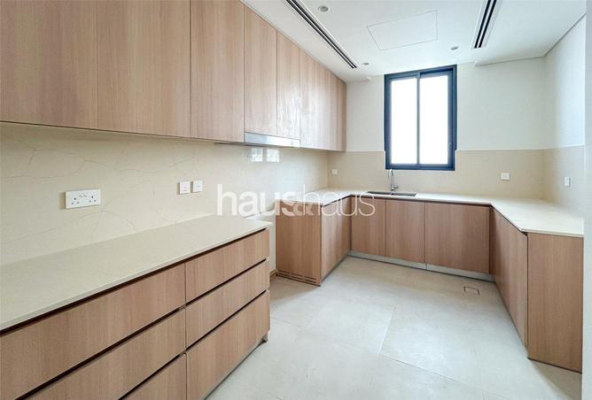 15718668 - Property Image 3