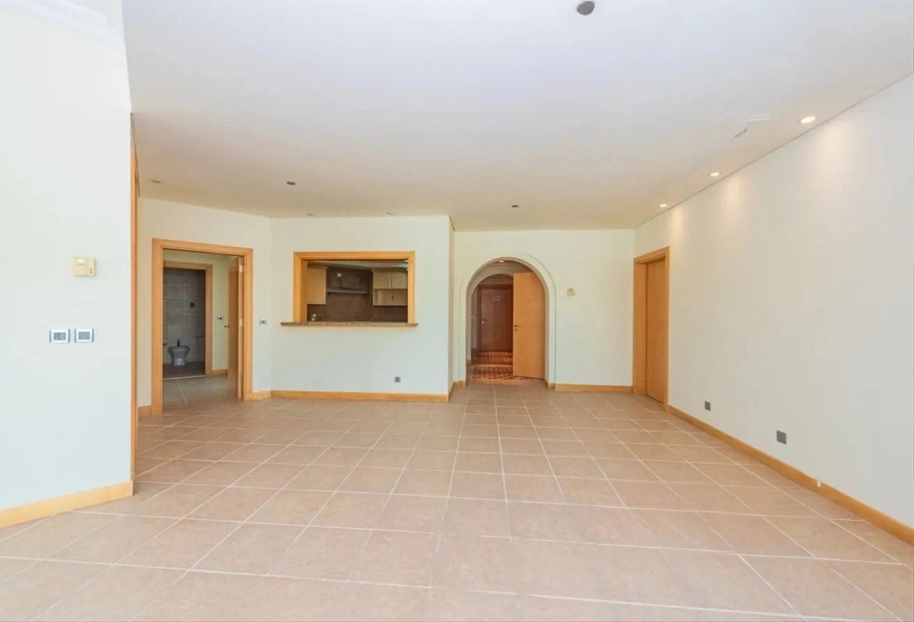 Sea View | Prime Location | Beach Access 4