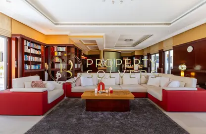 Villa - 4 Bedrooms - 5 Bathrooms for rent in Signature Villas Frond B - Signature Villas - Palm Jumeirah - Dubai