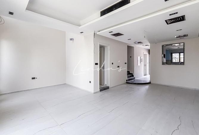 15720230 - Property Image 3