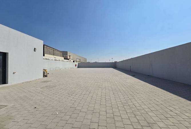 15721200 - Property Main Image