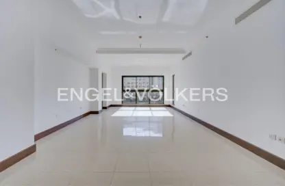 شقة - 2 غرف نوم - 4 حمامات للايجار في الميل الذهبي 5 - الميل الذهبي - نخلة جميرا - دبي