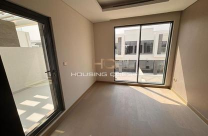 تاون هاوس - 3 - 4 للايجار في ترامب استايت - داماك هيلز - دبي