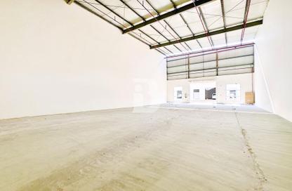 Warehouse - Studio for rent in Phase 1 - Dubai Investment Park (DIP) - Dubai