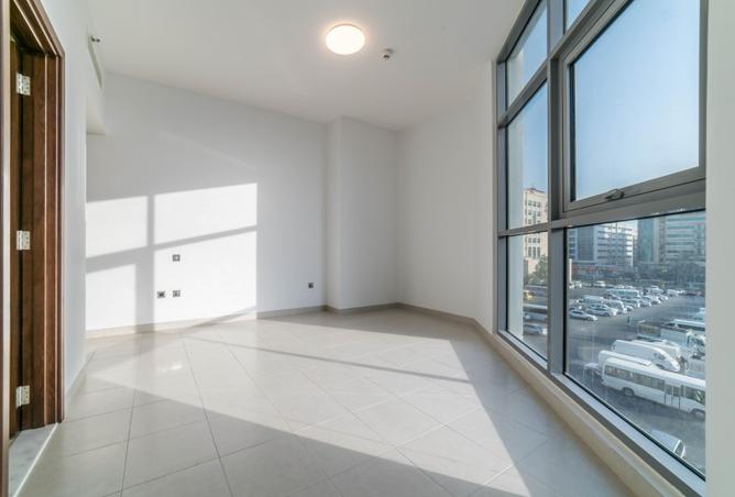 57772337 - Property Image 3