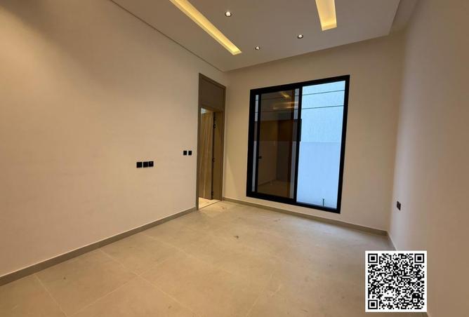 87448613 - Property Image 3