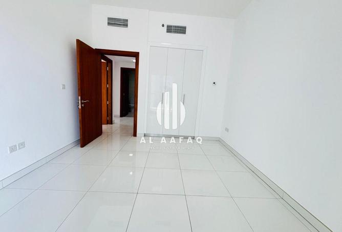 15745361 - صورة العقار 2