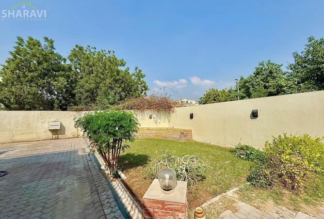 Independent Corner Villa|Garden|Parking|Spacious