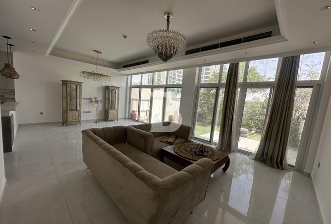 15753421 - Property Image 2