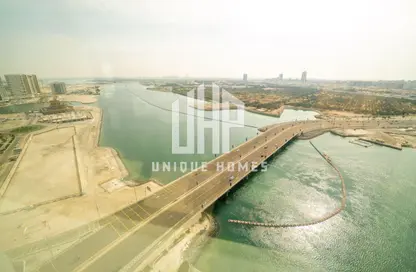 Apartment - 2 Bedrooms - 3 Bathrooms for rent in RAK Tower - Marina Square - Al Reem Island - Abu Dhabi