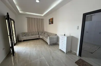 شقة - غرفة نوم - 1 حمام للايجار في مدينة الرياض - أبوظبي