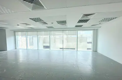 Office Space - Studio for rent in Single Business Tower - Sheikh Zayed Road - Dubai Office Space - Studio for rent in Single Business Tower - Sheikh Zayed Road - Dubai