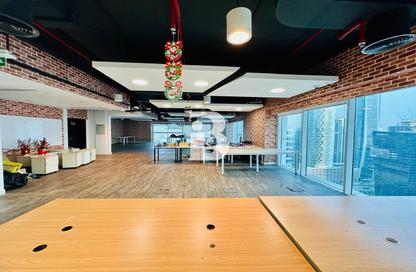 Office Space - Studio for rent in Single Business Tower - Business Bay - Dubai