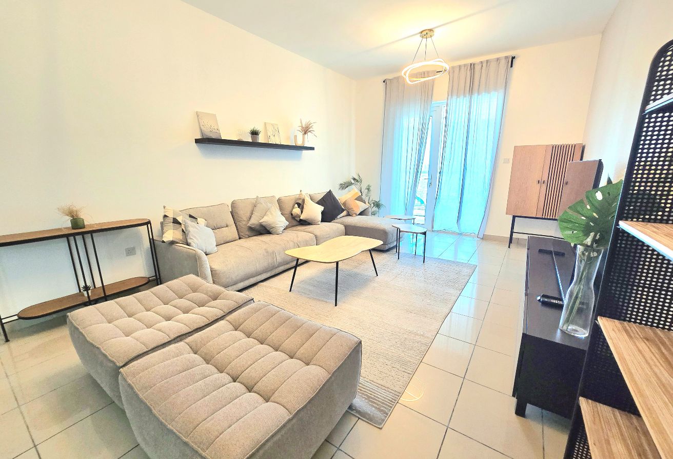 Furnished | Well Maintained | Flexible Cheques 5
