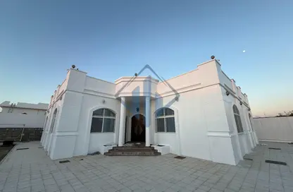 Villa - 3 Bedrooms - 5 Bathrooms for rent in Al Riffa - Ras Al Khaimah