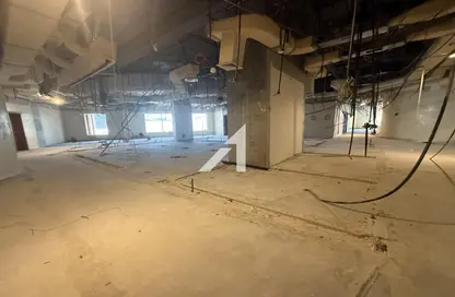 مكتب - استوديو - 2 حمامات للايجار في فندق فيرمونت - شارع الشيخ زايد - دبي