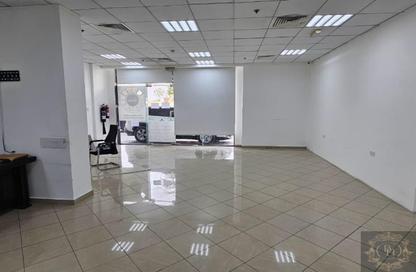 متجر - استوديو - 2 حمامات للايجار في ابراج الديوان - النخيل 2 - النخيل - عجمان