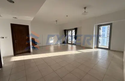 شقة - 2 غرف نوم - 3 حمامات للايجار في E برج - الأبراج الإدارية - الخليج التجاري - دبي