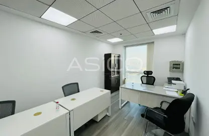 مركز أعمال - استوديو للايجار في برج لطيفة - شارع الشيخ زايد - دبي