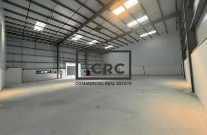 Warehouse - Studio for rent in Phase 1 - Dubai Investment Park (DIP) - Dubai