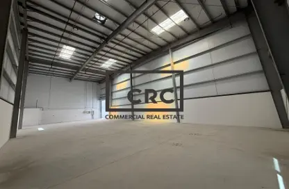 Warehouse - 1 Bedroom for rent in Phase 1 - Dubai Investment Park (DIP) - Dubai