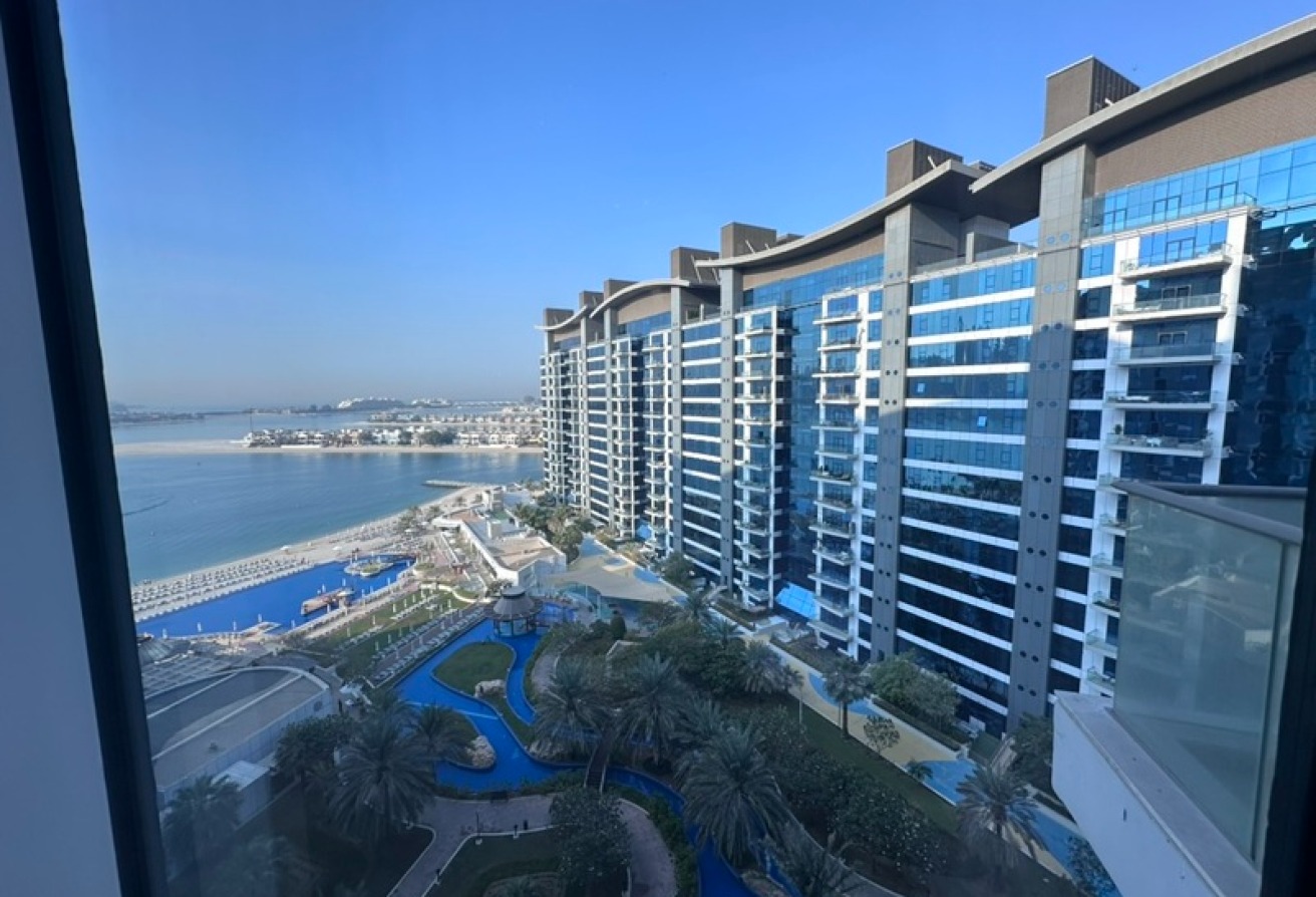 Fully Furnished | Rare High Floor | Sea View 2