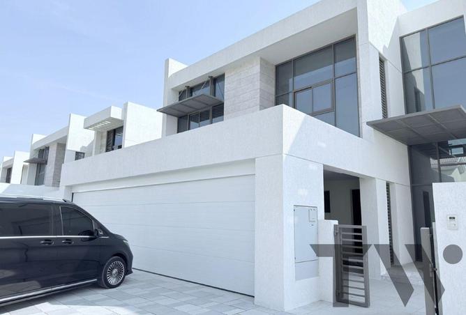 Prime District One Villa | 5BR Mansion-Style Home