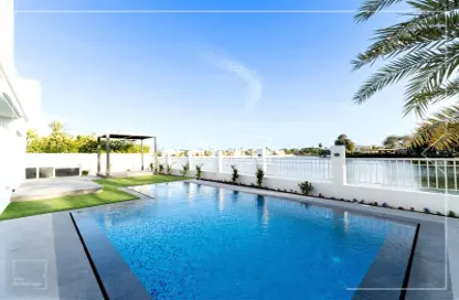 Villa - 5 Bedrooms - 5 Bathrooms for sale in Maeen 1 - Maeen - The Lakes - Dubai