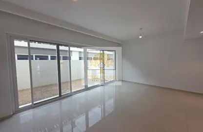 تاون هاوس - 3 غرف نوم - 3 حمامات للايجار في كاميليا - داماك هيلز 2 - دبي