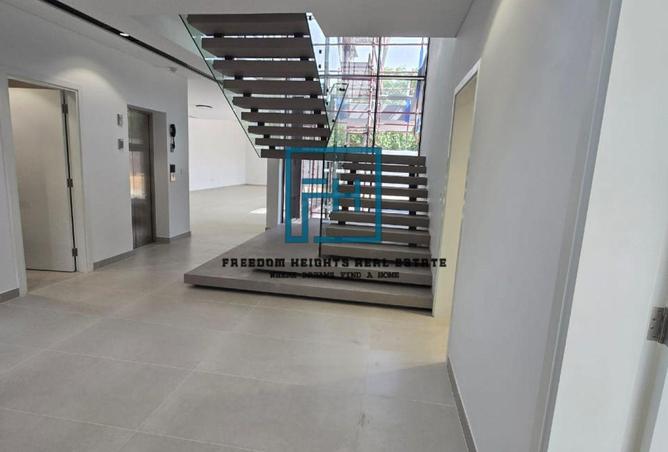 15786183 - Property Image 2