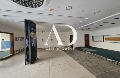Retail - Studio - 2 Bathrooms for rent in Oud Metha Building - Oud Metha - Bur Dubai - Dubai
