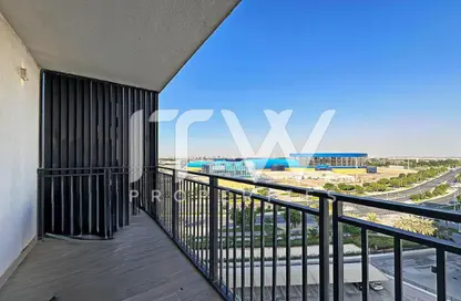 Apartment - 2 Bedrooms - 2 Bathrooms for sale in Waters Edge - Yas Island - Abu Dhabi